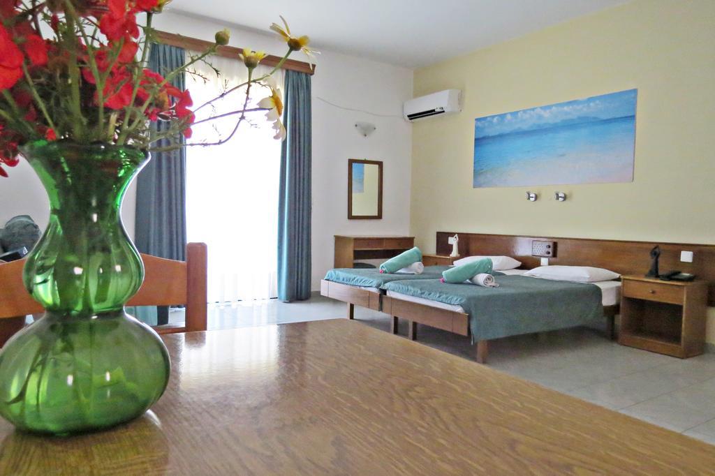 Maritime Hotel Apartments Petaloudes Kültér fotó
